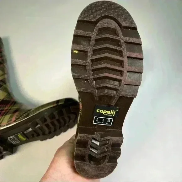 Women's CAPELLI PLAID RAIN/GARDEN BOOTS
SZ 7,brown plaid like new - Picture 8 of 8